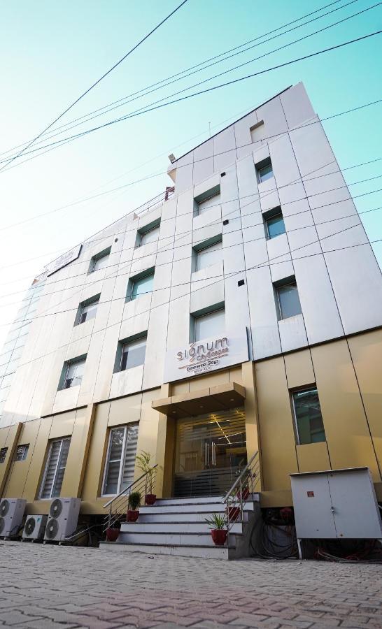 Signum CityScapes Mohali Kharar Exterior foto